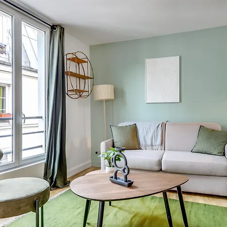Montmartre L Close To Sacre-coeur & Rue Des Abbesses * Париж
